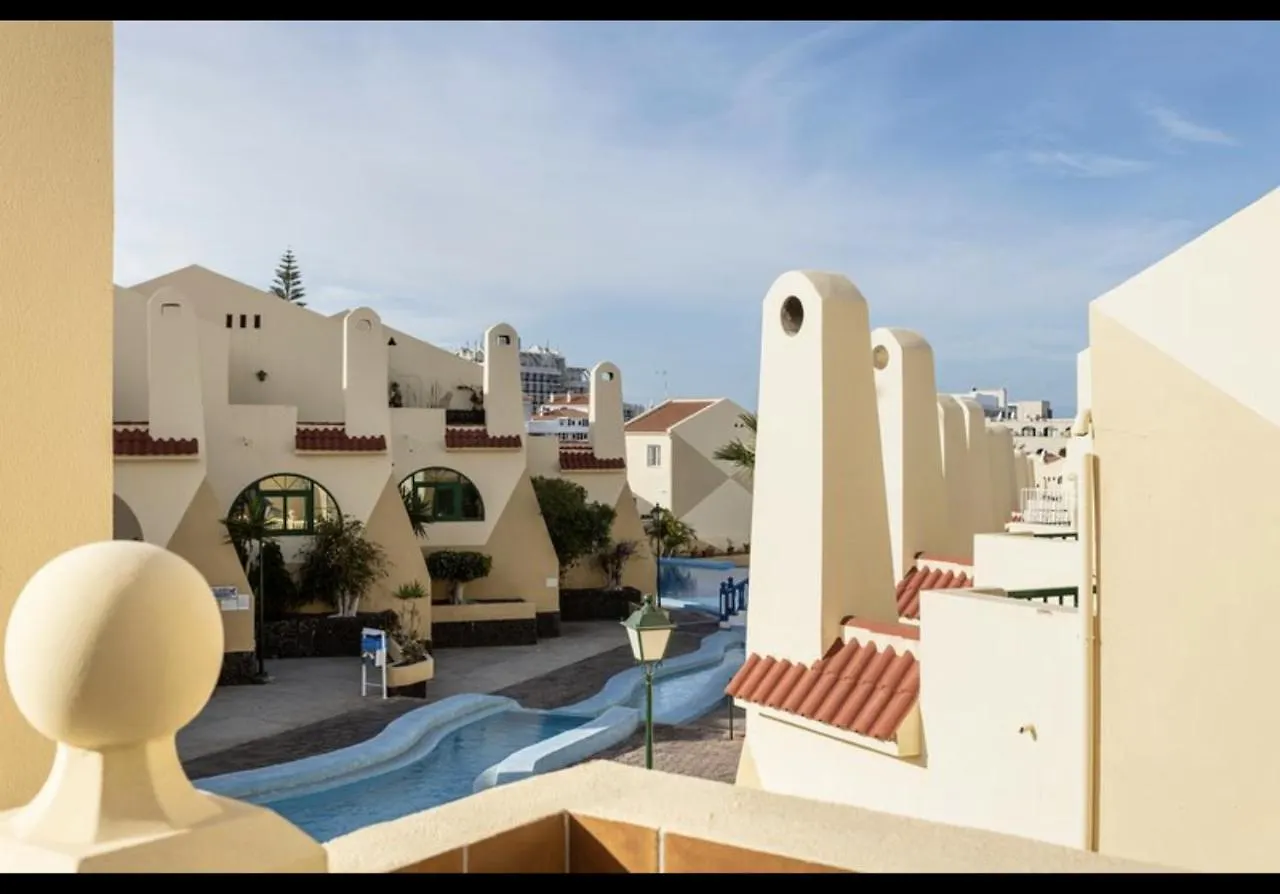 Costa Adeje - 2 Bedroom Large Duplex Apartment With Double Terrace España
