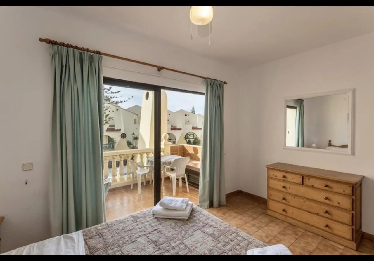 Costa Adeje - 2 Bedroom Large Duplex Apartment With Double Terrace 0*, アデヘ スペイン