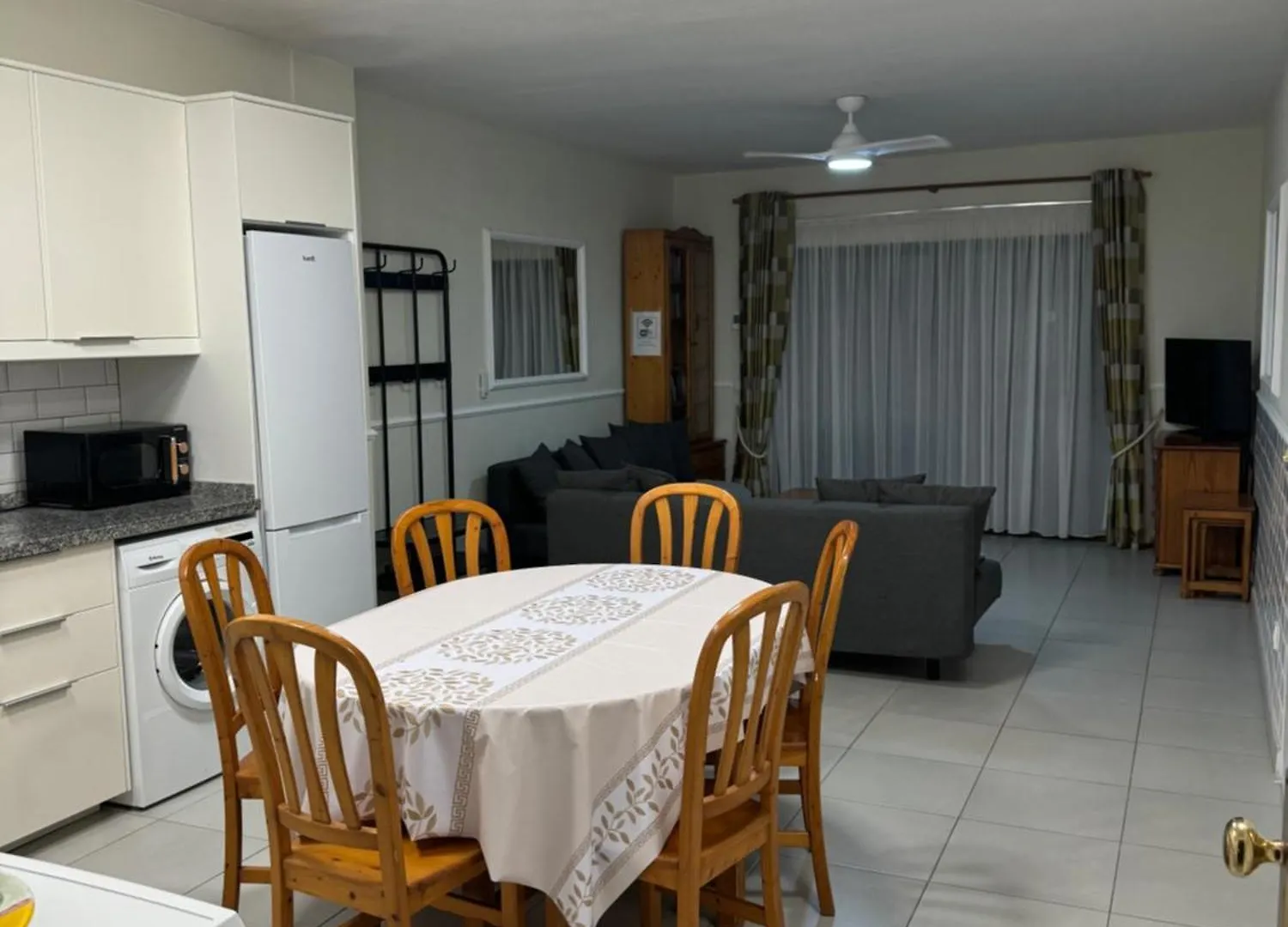 Costa Adeje - 2 Bedroom Large Duplex Apartment With Double Terrace 0*, アデヘ